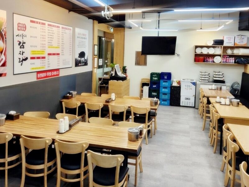 수원 정자동 식당(감자탕집) 인테리어